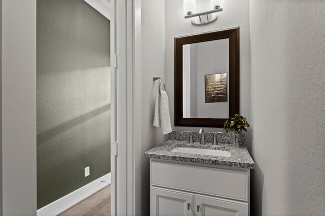 Photo - 817 Kamano Ave