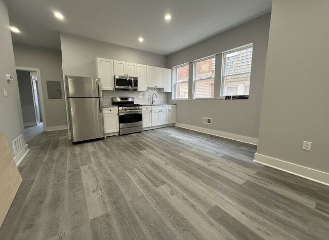 Photo - 4917 N 13th St Unidad 1