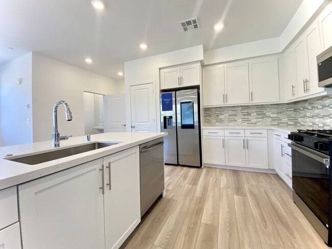 Photo - Gorgeous Townhome in Fremont's Niles Neigh...