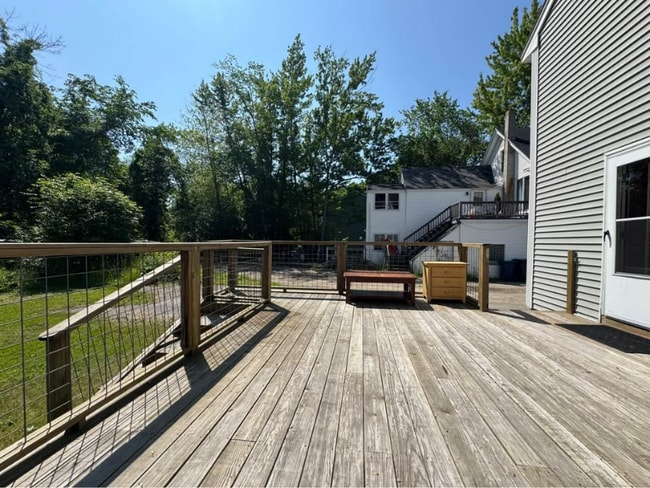 Photo - 725 Roosevelt Trail