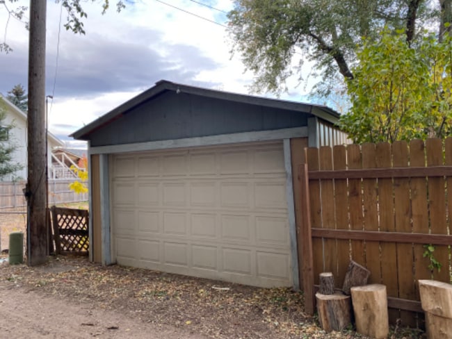215 Parker St