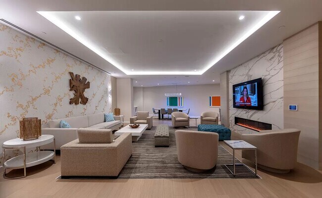 Photo - 1 Ocean Drive Unidad 20E-WEST