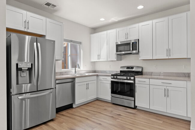 Building Photo - 38 E Butler Ave Rental