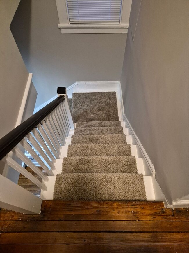 Photo - Beautifully Renovated 4bdrm/1.5bth Home Located in Richmond's Northside!!