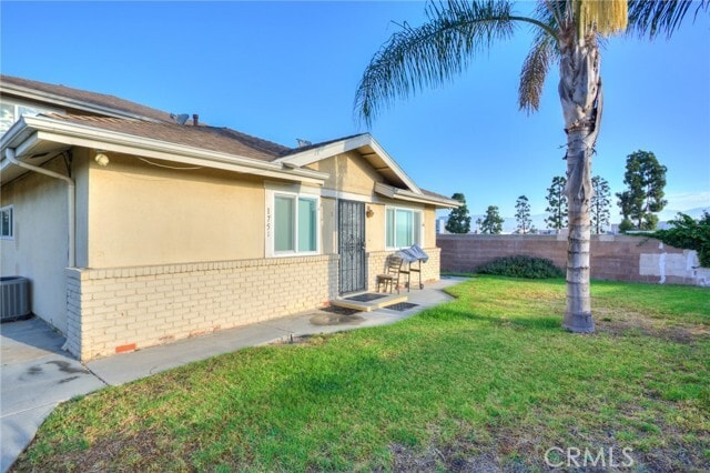 Photo - 1751 Fullerton Rd