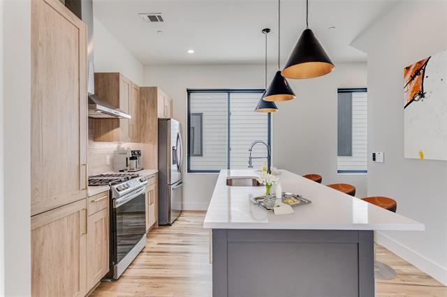 Photo - 5609 Live Oak St