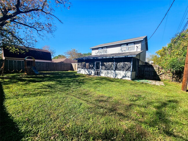 Photo - 108 Oriole Ln