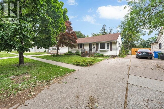 Photo - 2032 Ford Blvd