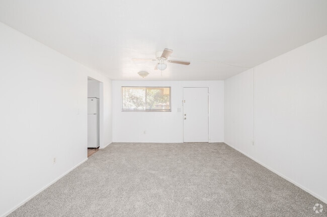 2BR, 1BA - 800SF Living Room - Madison on 20th Apartments