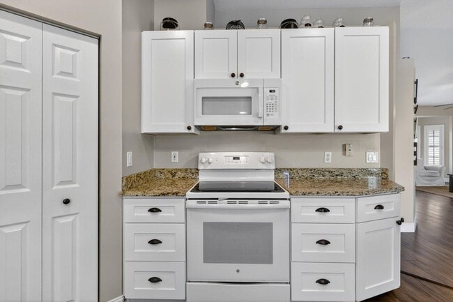 Photo - 151 Monterey Way