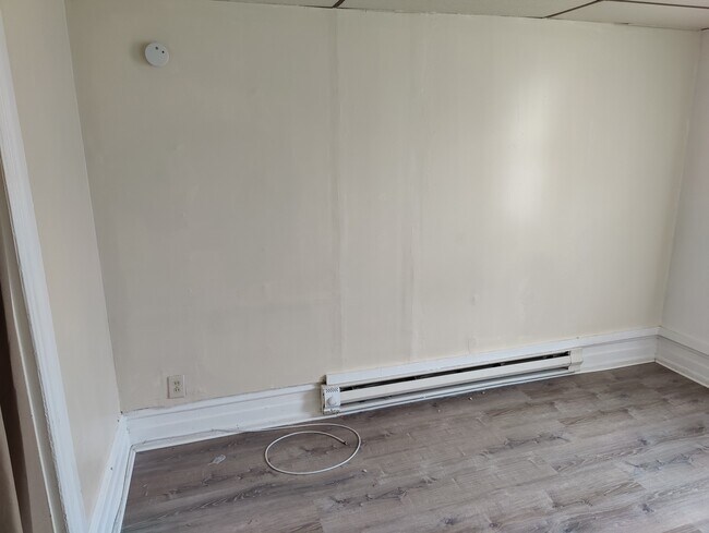 Photo - 388 Chew St Unit 4