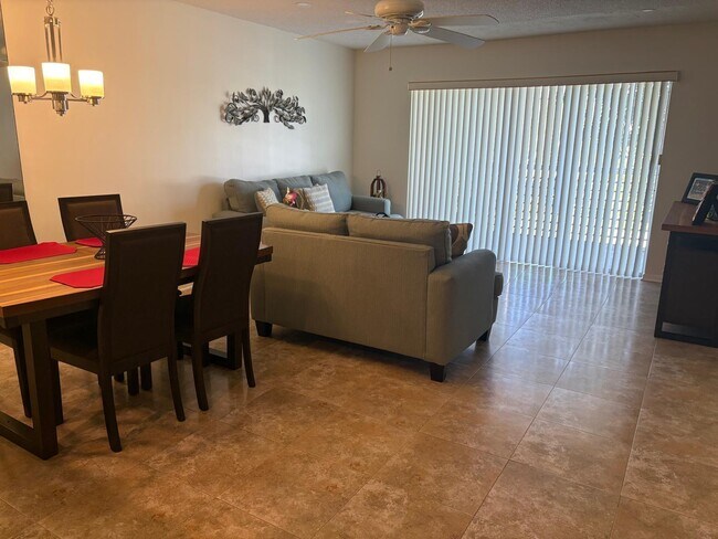 711 Lori Dr Unidad 202