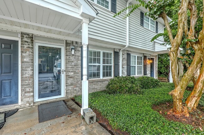 Building Photo - 502 Stinson Dr Rental