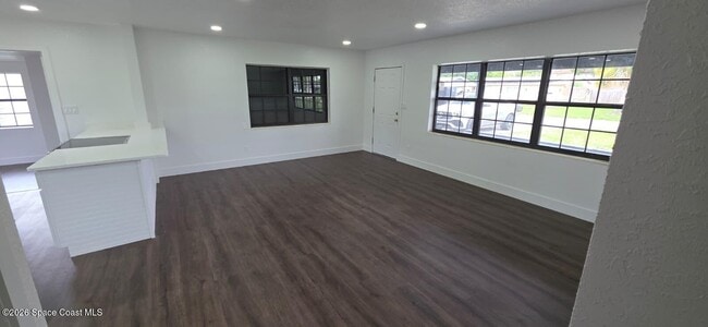 Photo - 4785 Tuscarora Rd