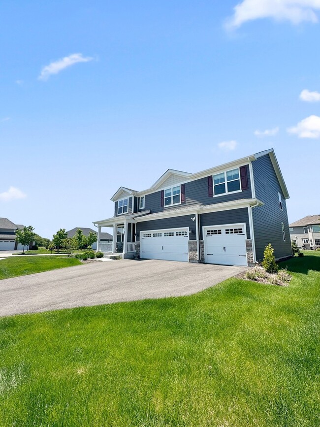 Photo - 765 Kentshire Cir