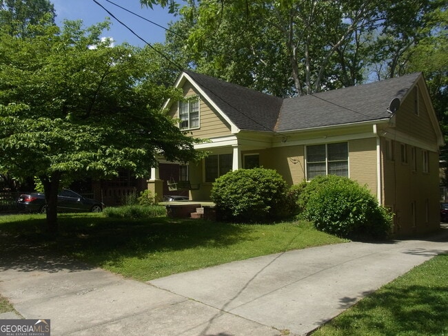 Building Photo - 886 Vedado Way NE Rental