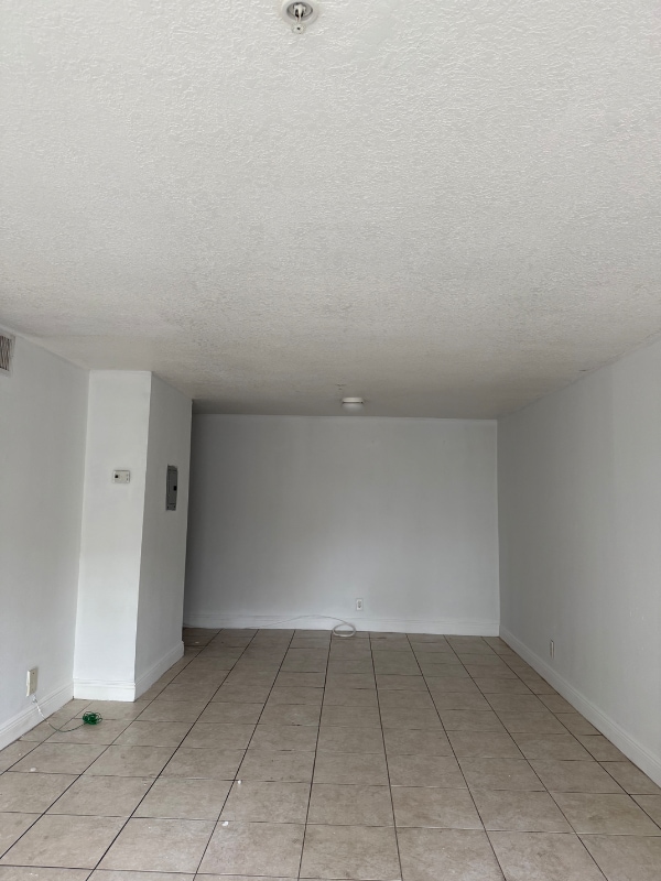 Building Photo - 4271 NW 5th St Rental