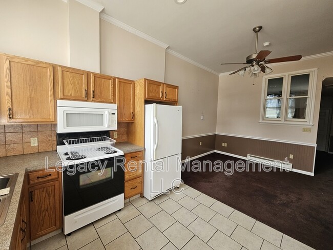 Photo - 283 E Main St Unit 2