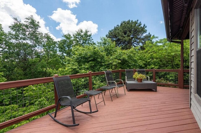 Photo - 348 Winding Ridge