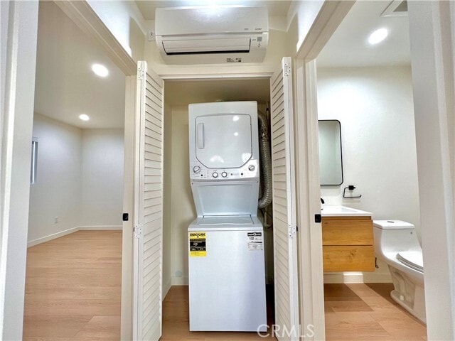 Photo - 5255 Denny Ave