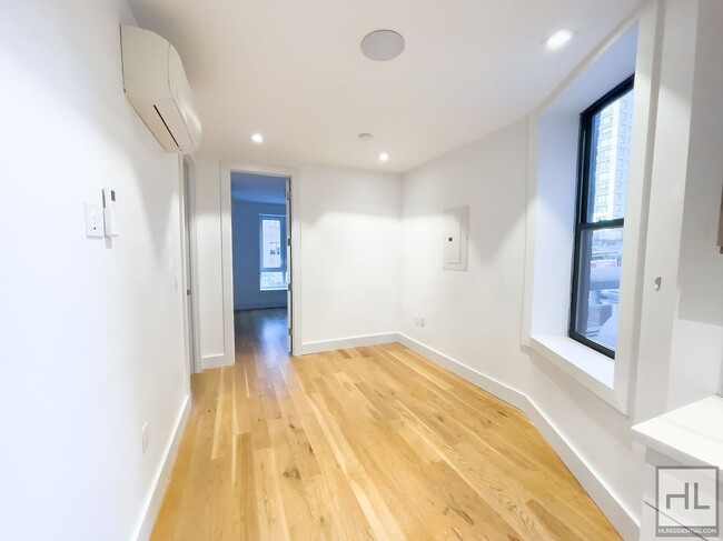 EAST 96 STREET / Spacious 3-Bed 1-Bath / N... - EAST 96 STREET / Spacious 3-Bed 1-Bath / N... Apartment Unit 3A