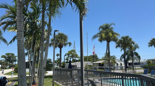 Photo - 4046 67th Ln N