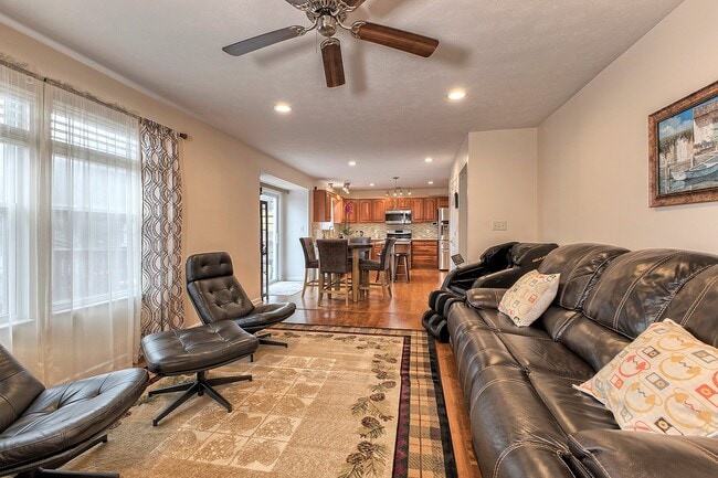 Photo - 304 Chanticleer Cir