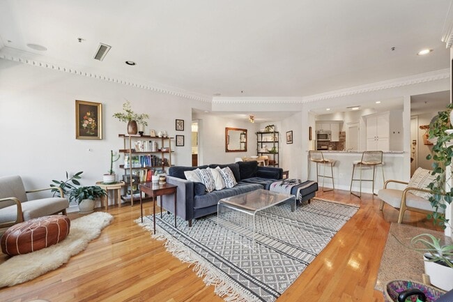 Photo - 600 Hudson St Unidad 5B Rental