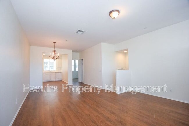 Photo - 74 Elm Dr