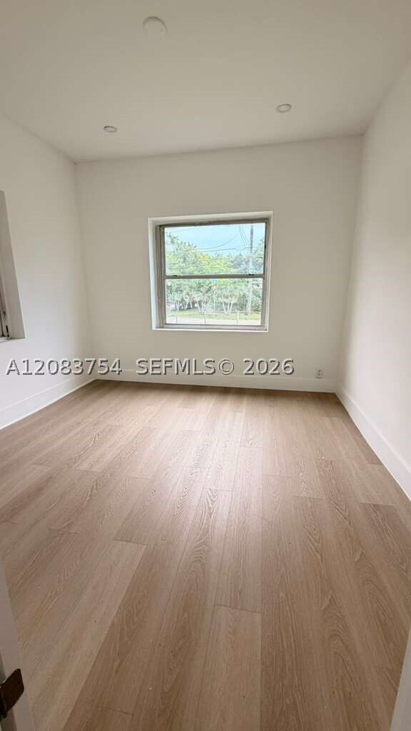 3090 NW 33rd St Unit 1