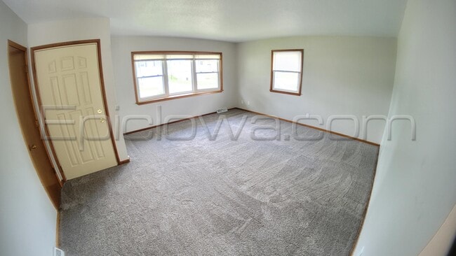 Photo - 2645 2nd Ave