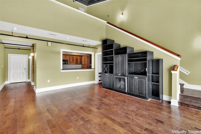 Photo - 250 W Washington St Unit 4