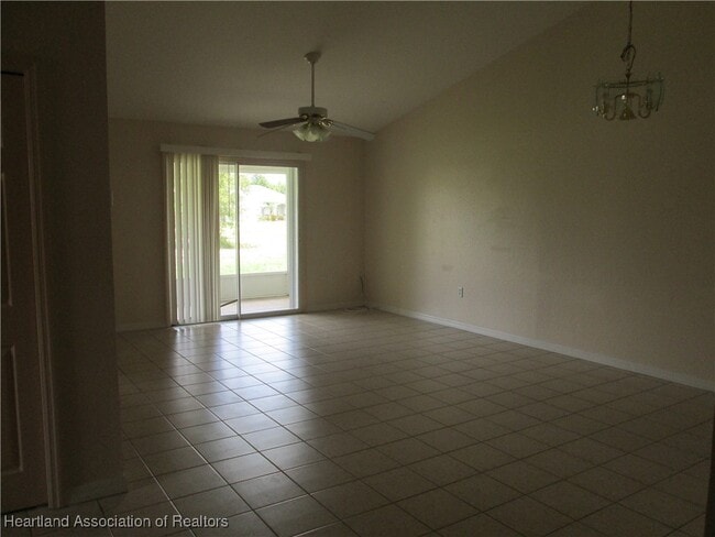 Photo - 519 Washington Blvd NW