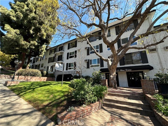 Building Photo - 1222 N Olive Dr