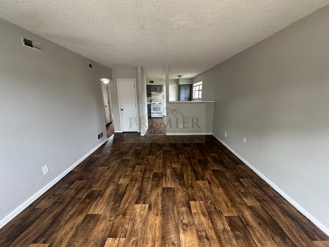 Photo - 300 W Montgomery St Unit 300-2