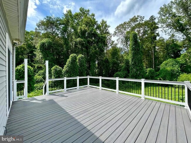 Photo - 1440 Hartwood Rd