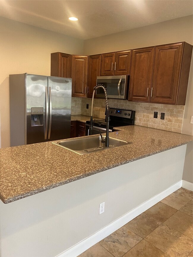 Photo - 307 Covecrest Dr