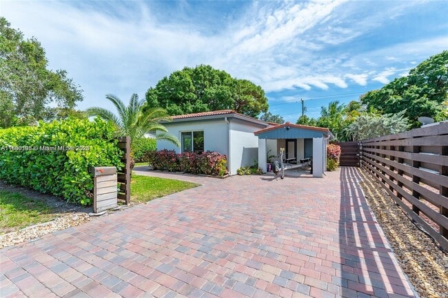 Photo - 510 SW 16th Ct House