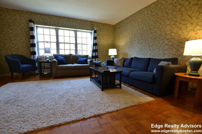 Photo - 178 Lake Shore Rd Unit 1