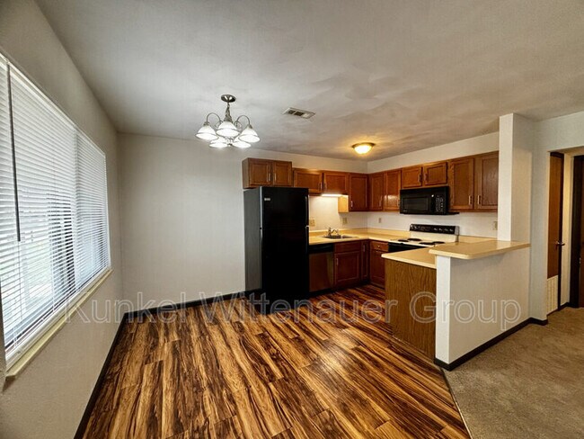 Photo - 262 Eagle Ridge