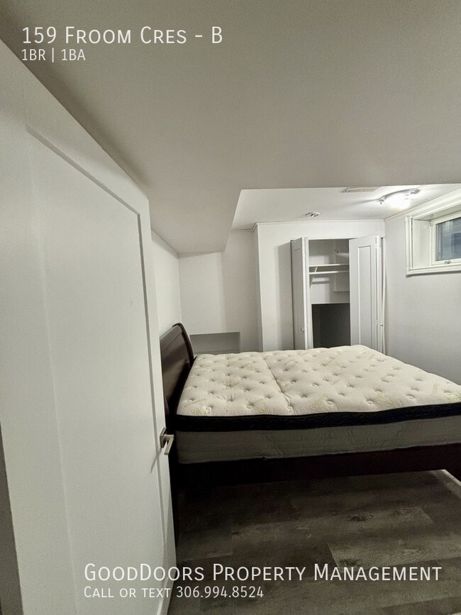 Photo - 159 Froom Crescent