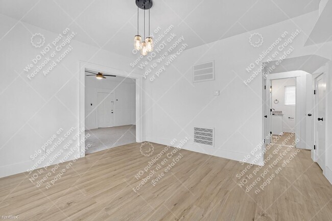 Photo - 5 br, 2 bath House - 119 N Utica Ave