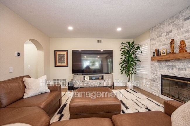 Photo - 1573 Madrid Dr