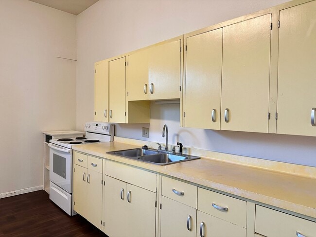 Photo - 2 Bedroom 1.5 Bath Duplex - South Fargo