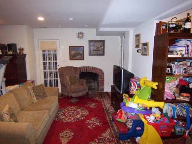 Photo - 0086 - Liverman/Liverman Unit A