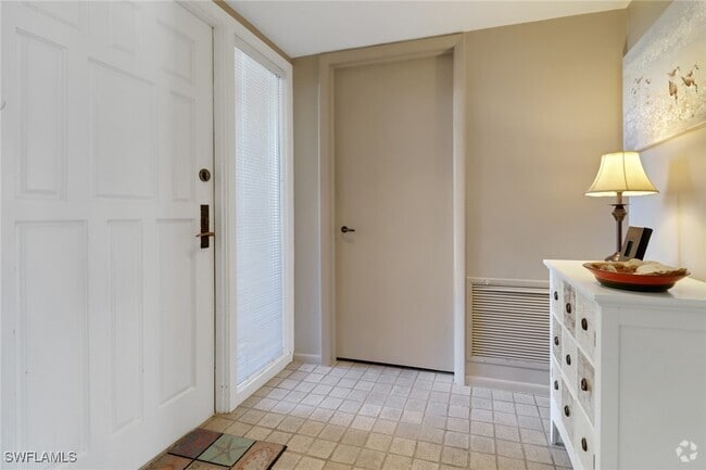 Building Photo - 5015 Harbortown Ln Unit 104 Rental
