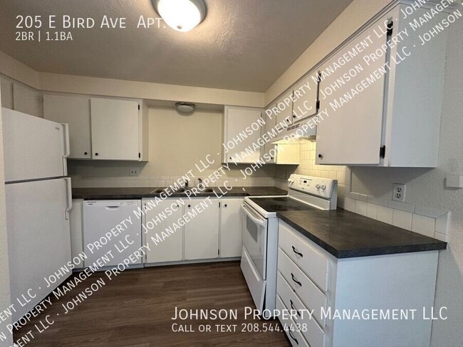 Photo - 205 E Bird Ave Unit B