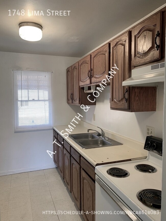 Photo - 1748 Lima St