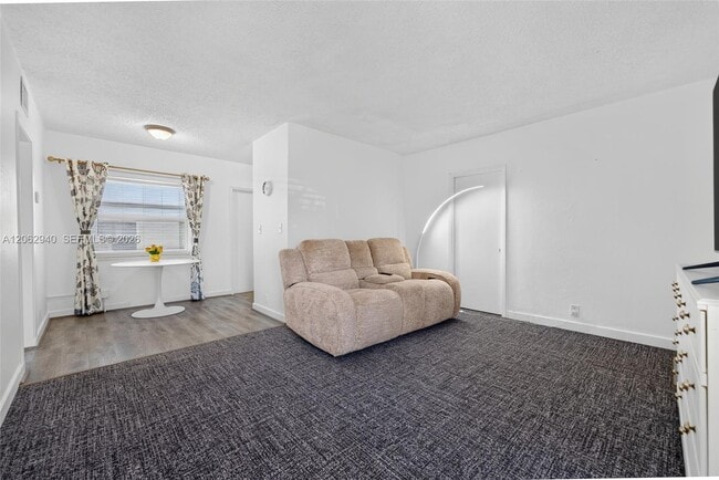 Photo - 2508 Bay Dr Unit 114