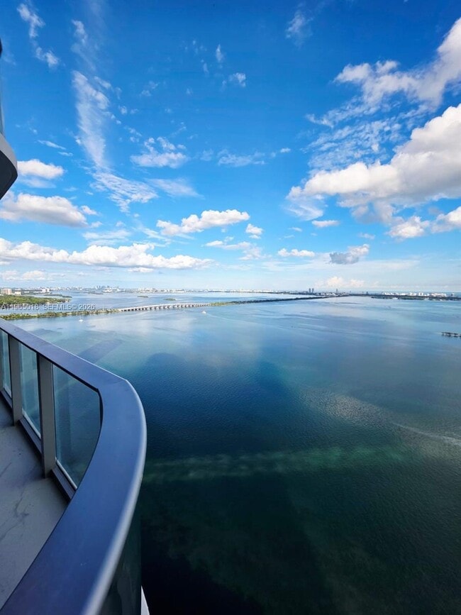 Photo - 700 NE 24th St Unit 2305